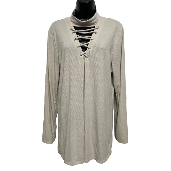 Torrid Sweater Tunic Top Lace Up V Neck Size 2 18/20 2X - Picture 1 of 5